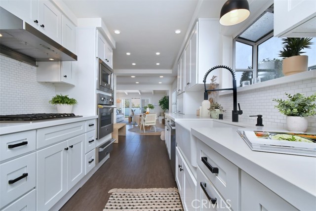 Detail Gallery Image 12 of 33 For 12614 Morrison, Studio City,  CA 91607 - 4 Beds | 3 Baths