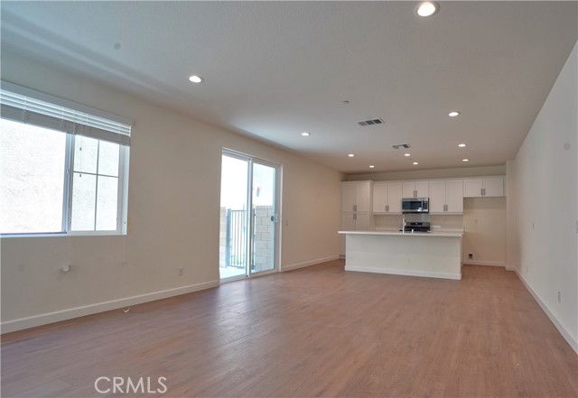 Detail Gallery Image 3 of 19 For 139 Grove Ct, Perris,  CA 92571 - 3 Beds | 2/1 Baths