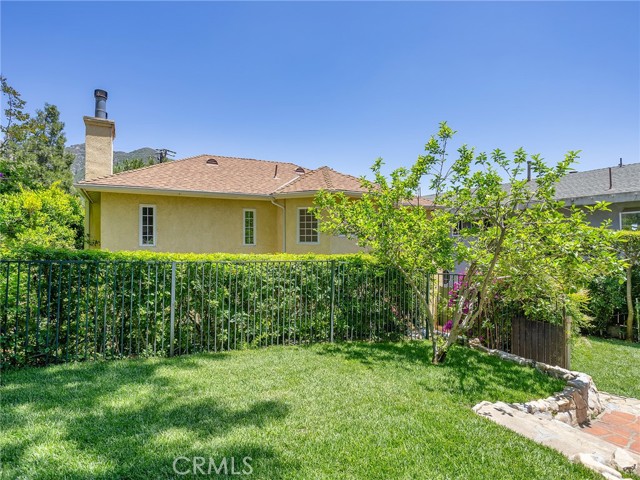 5815 Irving Avenue, La Crescenta CA: https://media.crmls.org/medias/b26021e6-eae3-46e7-97b9-ab701fcf9b26.jpg