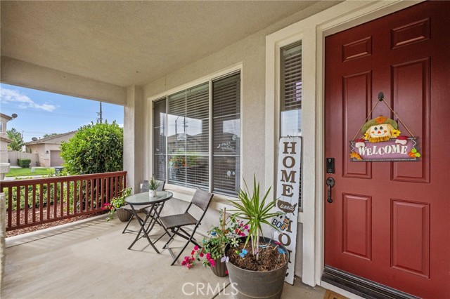 Detail Gallery Image 2 of 28 For 43195 Martina Ct, Temecula,  CA 92592 - 4 Beds | 2/1 Baths