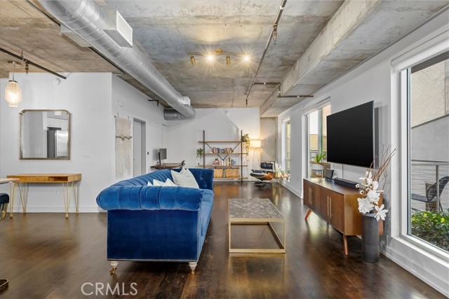 645 W 9th Street #317, Los Angeles, CA, 90015 645 W 9th Street #317, Los Angeles, CA, 90015
