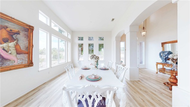 Detail Gallery Image 8 of 74 For 18563 Sunset Knoll, Riverside,  CA 92504 - 5 Beds | 4/1 Baths