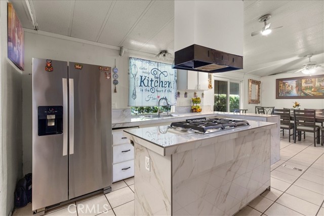 Detail Gallery Image 9 of 32 For 9080 Bloomfield Ave #33,  Cypress,  CA 90630 - 4 Beds | 2 Baths