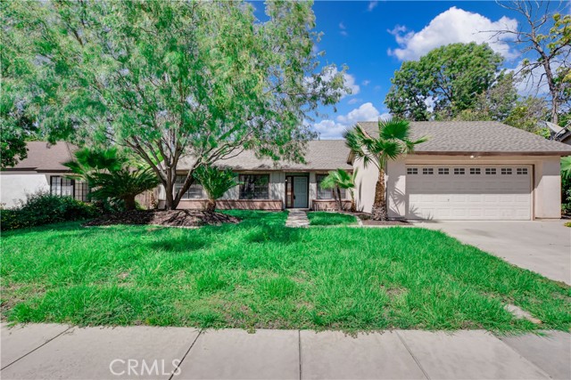 Detail Gallery Image 1 of 44 For 41398 Shadow Mountain Way, Hemet,  CA 92544 - 3 Beds | 2 Baths