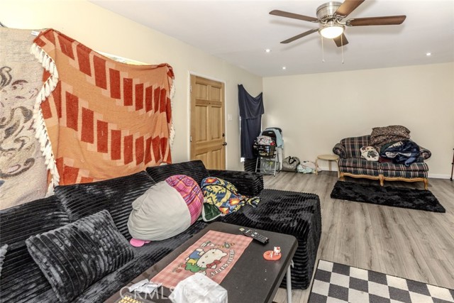 3632 W 59th Street, Los Angeles CA: https://media.crmls.org/medias/b2618da7-0f2f-4583-9cf0-86e15f16c63a.jpg