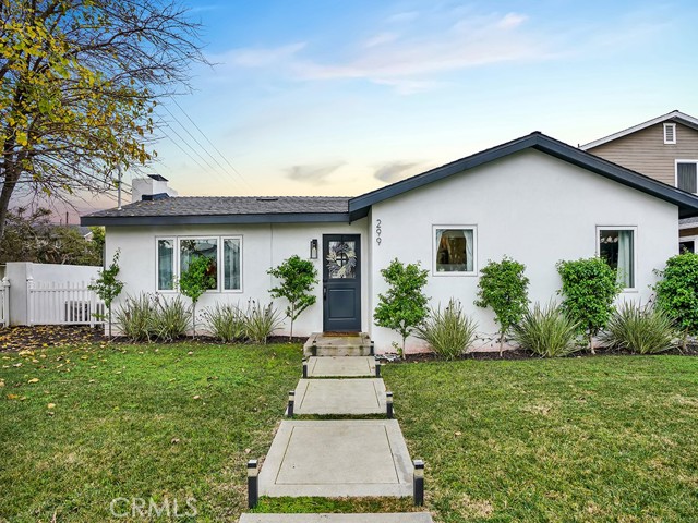 299 Del Mar Ave, Costa Mesa, CA 92627