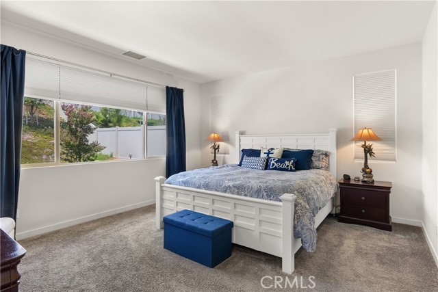 31530 Calle De Las Estrellas, Bonsall CA: https://media.crmls.org/medias/b26259f3-d9a9-43b4-aaa1-596937b7f236.jpg