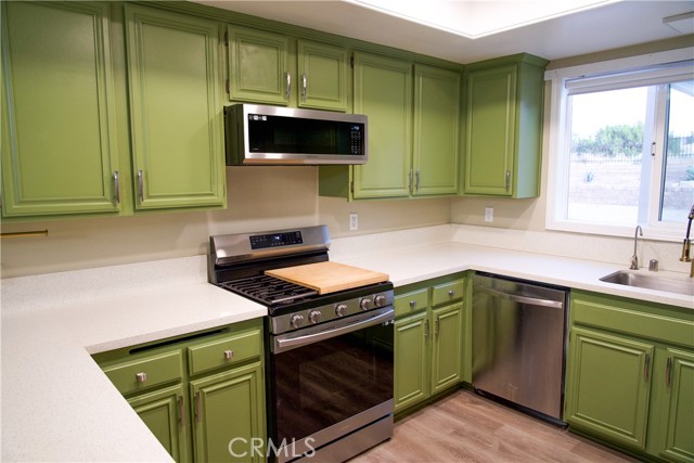 640 W Avenue Q12, Palmdale CA: https://media.crmls.org/medias/b2626b9c-bfcd-4040-9439-0a5993f02dc4.jpg