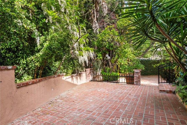 Detail Gallery Image 34 of 45 For 3250 Velma Dr, Los Angeles,  CA 90068 - 3 Beds | 2 Baths