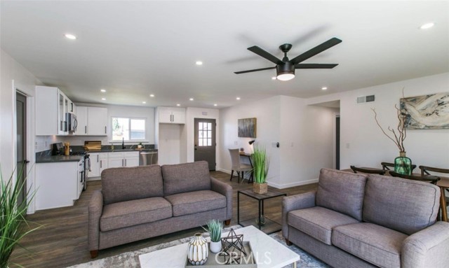 Detail Gallery Image 11 of 46 For 1172 E Rice Ranch Rd #101, 102,  Santa Maria,  CA 93455 - 7 Beds | 4 Baths