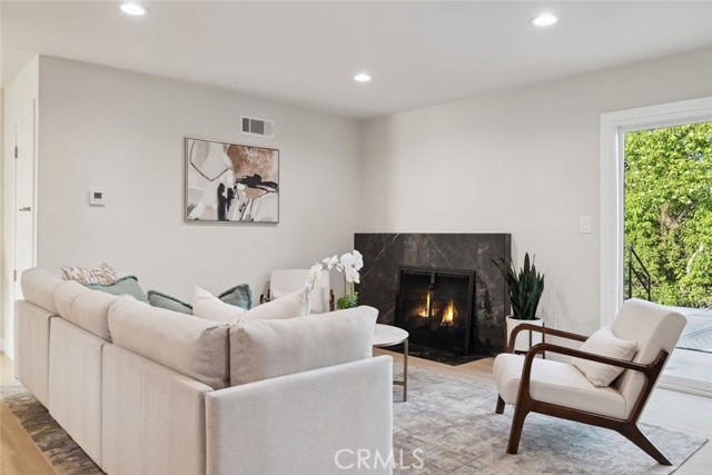 12750 Rajah Street, Sylmar CA: https://media.crmls.org/medias/b262db7e-99c3-49e0-9ed0-ea361774b940.jpg