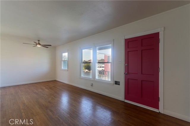 Detail Gallery Image 6 of 31 For 10556 Haledon, Downey,  CA 90241 - 3 Beds | 3 Baths