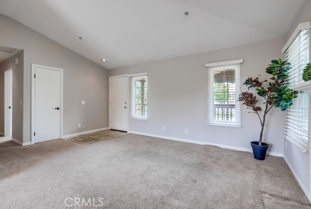 253 Gallery Way, Tustin CA: https://media.crmls.org/medias/b2644676-5ca2-4156-848b-09b670370eaa.jpg