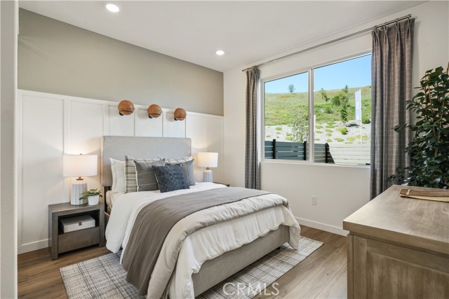 Detail Gallery Image 2 of 18 For 27306 Bear Creek Ln, Valencia,  CA 91381 - 3 Beds | 3/1 Baths
