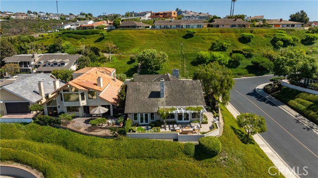 Detail Gallery Image 42 of 54 For 2001 Yacht Resolute, Newport Beach,  CA 92660 - 3 Beds | 2/1 Baths