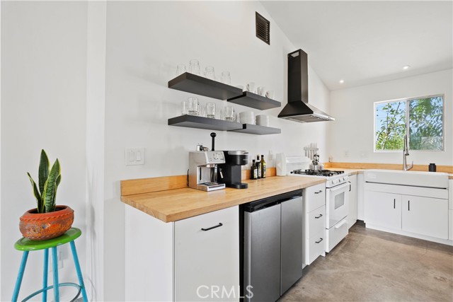 Detail Gallery Image 10 of 50 For 64858 Tonto Dr, Joshua Tree,  CA 92252 - 2 Beds | 1 Baths