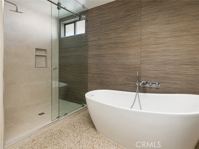 Detail Gallery Image 45 of 62 For 355 Hillcrest St, El Segundo,  CA 90245 - 5 Beds | 3 Baths