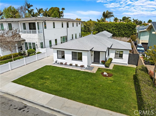 1637 Nelson Avenue, Manhattan Beach, California 90266, 2 Bedrooms Bedrooms, ,1 BathroomBathrooms,Residential,Sold,Nelson,SB23071234