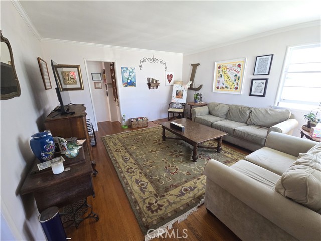 Detail Gallery Image 5 of 16 For 1950 Springfield Ave, Hermosa Beach,  CA 90254 - 3 Beds | 1 Baths