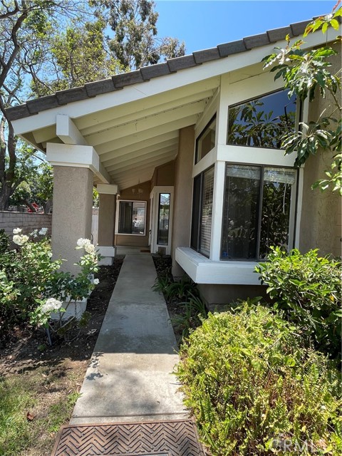 Detail Gallery Image 2 of 23 For 1 Christamon, Irvine,  CA 92620 - 5 Beds | 3 Baths