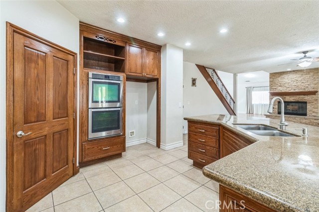 Detail Gallery Image 8 of 32 For 17926 Garden Glen Rd, Victorville,  CA 92395 - 4 Beds | 3/1 Baths