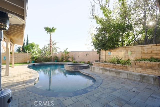 Detail Gallery Image 29 of 39 For 28375 Patricia Hill, Canyon Country,  CA 91387 - 5 Beds | 2/1 Baths