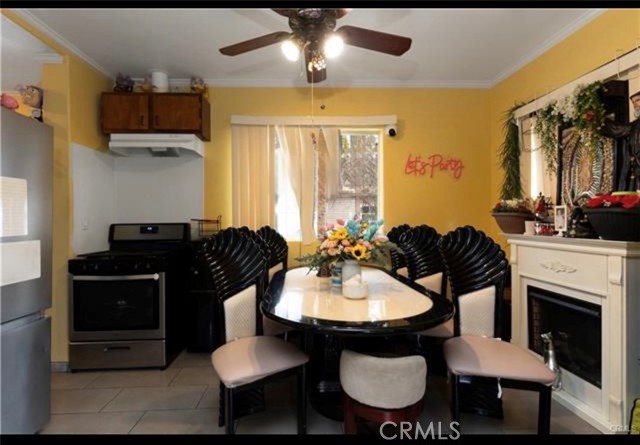 Detail Gallery Image 17 of 21 For 1843 Cerritos, Long Beach,  CA 90806 - 5 Beds | 3 Baths