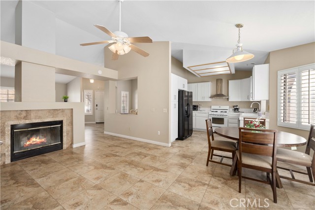 Detail Gallery Image 16 of 31 For 44239 Fenner, Lancaster,  CA 93536 - 3 Beds | 2 Baths