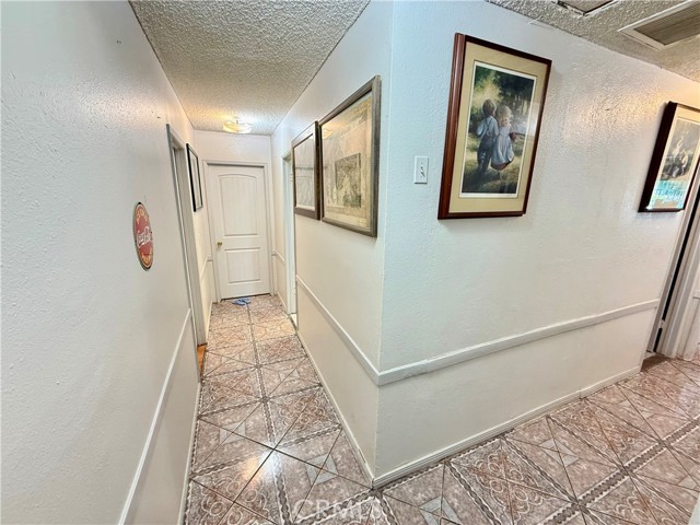 Detail Gallery Image 23 of 34 For 19107 Lyle Ave, Corona,  CA 92881 - 3 Beds | 2 Baths