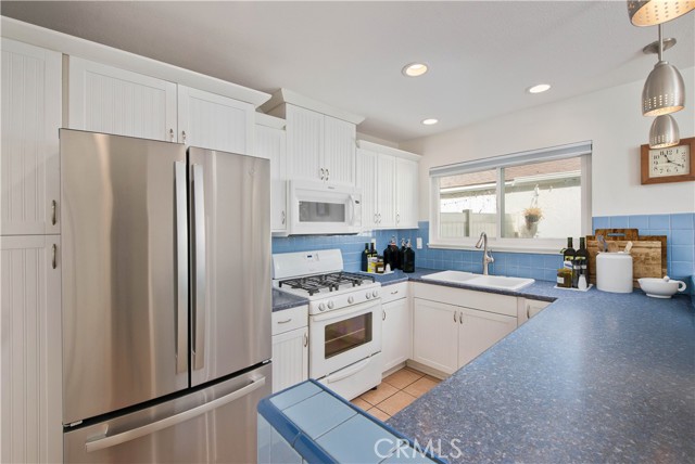 Detail Gallery Image 13 of 31 For 15199 Campus Park Dr #D,  Moorpark,  CA 93021 - 3 Beds | 2 Baths