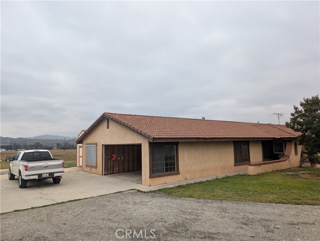 Detail Gallery Image 3 of 23 For 27121 Larkmead Ct, Moreno Valley,  CA 92555 - 4 Beds | 2 Baths