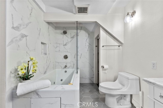 Detail Gallery Image 20 of 31 For 941 W Hawthorn #9,  San Diego,  CA 92101 - 2 Beds | 2 Baths