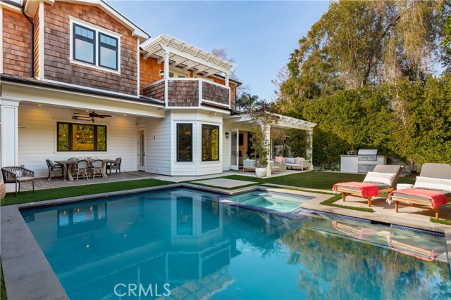 4164 Sunnyslope Avenue, Sherman Oaks CA: https://media.crmls.org/medias/b26fc58d-2743-4919-8897-415bb15808fb.jpg