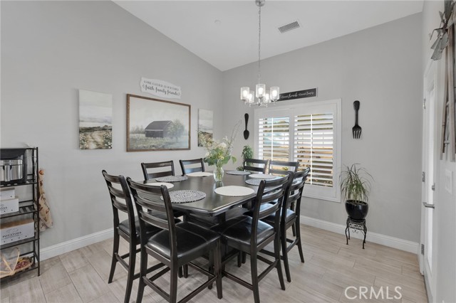 18950 Pachappa Road, Apple Valley CA: https://media.crmls.org/medias/b2700276-e6fd-42f7-a69f-74f01271121c.jpg