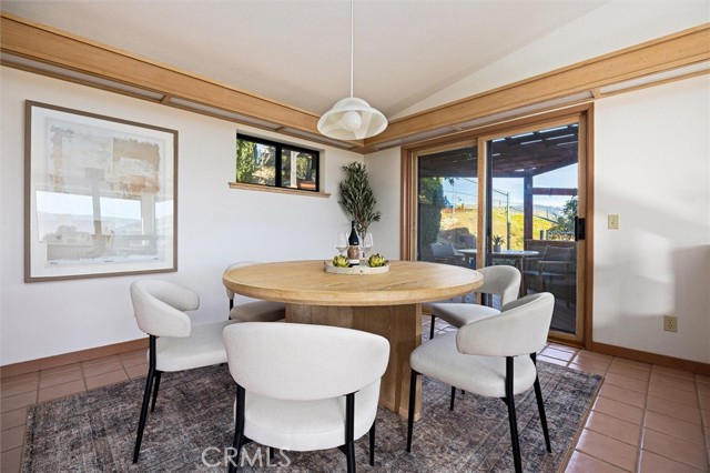 Detail Gallery Image 9 of 62 For 957 Skyline Dr, San Luis Obispo,  CA 93405 - 4 Beds | 2 Baths