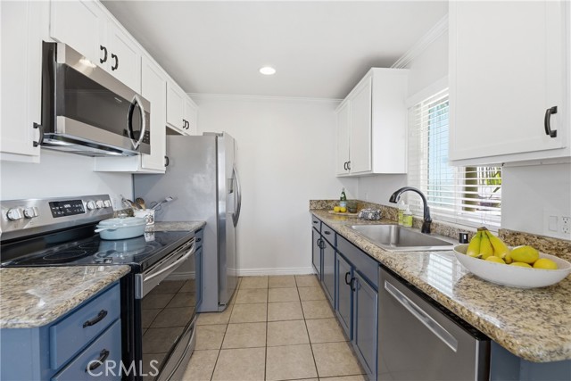 Detail Gallery Image 4 of 28 For 3661 43rd #4,  San Diego,  CA 92105 - 3 Beds | 2 Baths