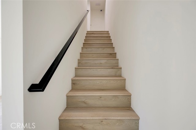 Detail Gallery Image 11 of 23 For 1070 Allen #D,  Glendale,  CA 91201 - 2 Beds | 1/1 Baths