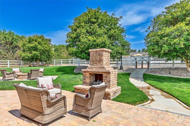 30026 Santiago Road, Temecula CA: https://media.crmls.org/medias/b2733421-7c58-46d7-a0f1-22253795f3b0.jpg