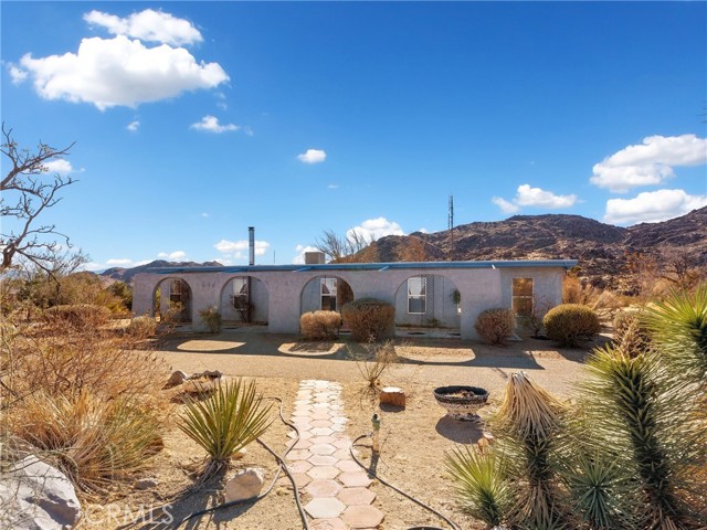 Detail Gallery Image 1 of 46 For 29595 Cove Rd, Lucerne Valley,  CA 92356 - 3 Beds | 2 Baths