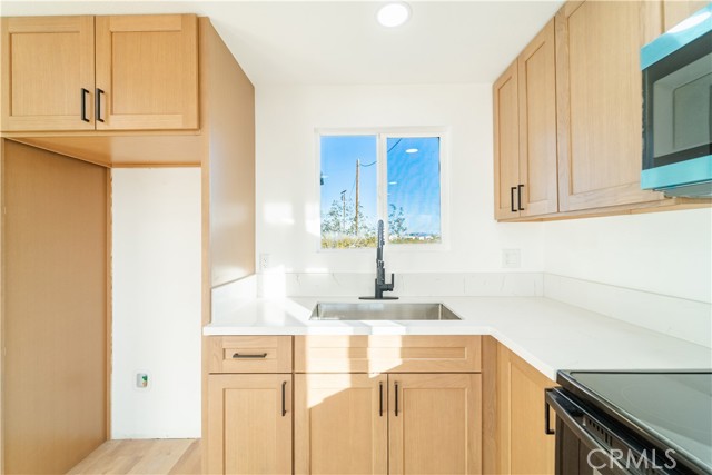 Detail Gallery Image 19 of 40 For 65125 Saturn, Joshua Tree,  CA 92252 - 2 Beds | 1 Baths