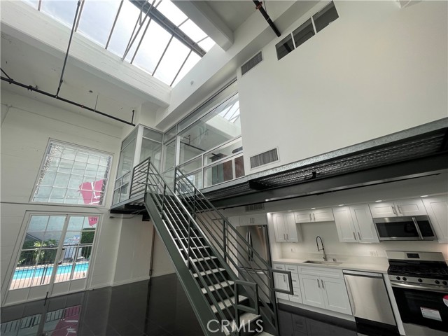 Detail Gallery Image 19 of 75 For 420 S San Pedro St #102,  Los Angeles,  CA 90013 - 2 Beds | 1/1 Baths