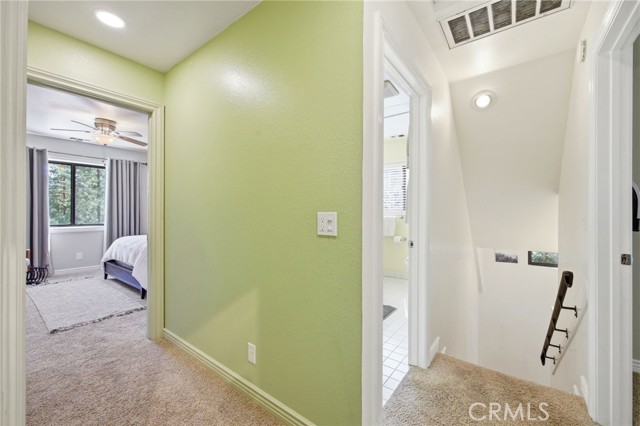 528 Brentwood, Lake Arrowhead CA: https://media.crmls.org/medias/b2752cfe-4c18-47df-a5e7-003405772436.jpg