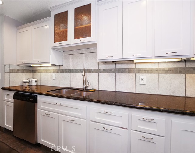 607 Prospect Avenue, Redondo Beach, California 90277, 3 Bedrooms Bedrooms, ,2 BathroomsBathrooms,Residential,Sold,Prospect,SB21231300
