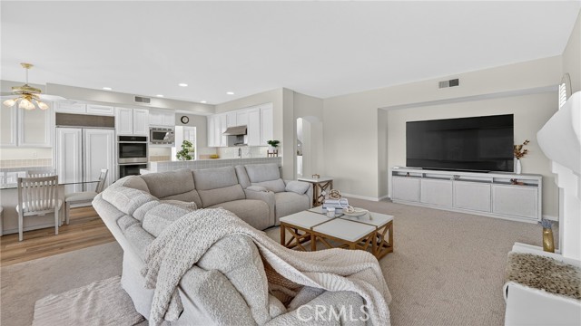 Detail Gallery Image 19 of 35 For 6 Cardiff, Trabuco Canyon,  CA 92679 - 4 Beds | 3/1 Baths