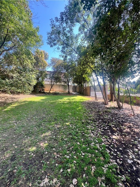 13241 Oakwood Lane, La Mirada CA: https://media.crmls.org/medias/b2769517-224a-43b8-b291-258dc52a5bb1.jpg