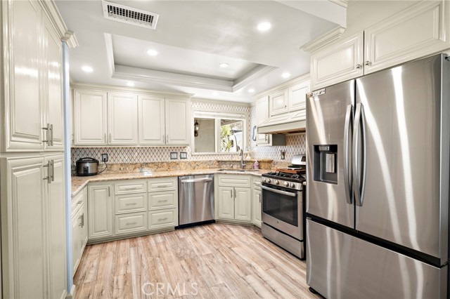 Detail Gallery Image 12 of 44 For 17075 Buttonwood St, Fountain Valley,  CA 92708 - 3 Beds | 3/1 Baths