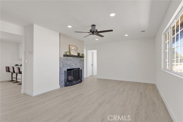 Detail Gallery Image 6 of 28 For 18509 Yuba St, Hesperia,  CA 92345 - 3 Beds | 2 Baths