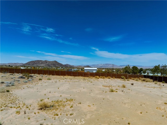 Image 23 of 24 For 424 Ducor Avenue