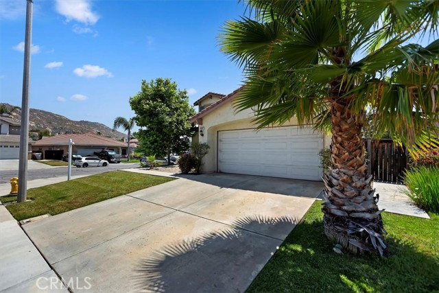 Detail Gallery Image 4 of 50 For 16147 Palomino Ln, Moreno Valley,  CA 92551 - 4 Beds | 2/1 Baths