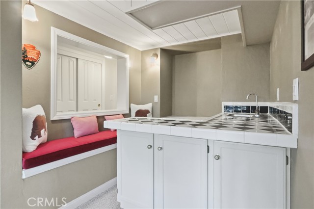 Detail Gallery Image 22 of 72 For 174 Golf Course Rd, Lake Arrowhead,  CA 92352 - 4 Beds | 3/1 Baths